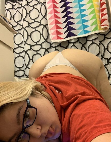 Nacktes geleaktes OnlyFans-Foto von Shadydoll2