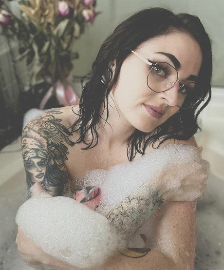 Nacktes geleaktes OnlyFans-Foto von Baeporeon