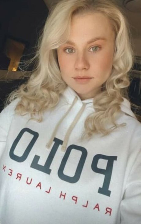 Nacktes geleaktes OnlyFans-Foto von Natashatherussian