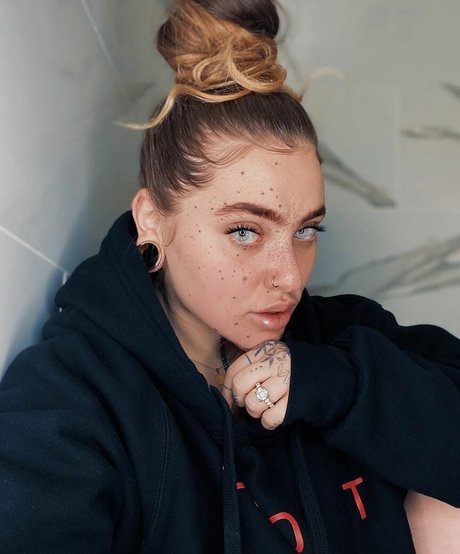 Nacktes geleaktes OnlyFans-Foto von Brooklyn Nicolina