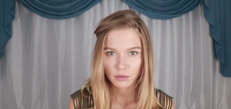 Nacktes geleaktes OnlyFans-Foto von Lizi Asmr