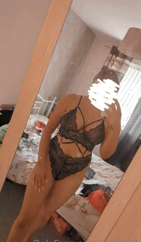 Nacktes geleaktes OnlyFans-Foto von Cr19990
