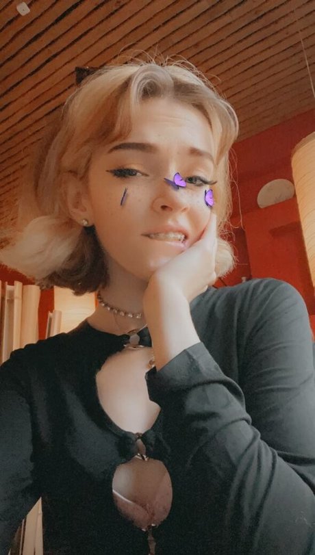 Nacktes geleaktes OnlyFans-Foto von Shadsi
