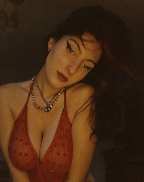 Nacktes geleaktes OnlyFans-Foto von Beyza Durusu