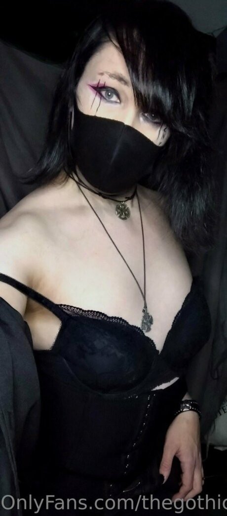 Nacktes geleaktes OnlyFans-Foto von Thegothiccfemboy