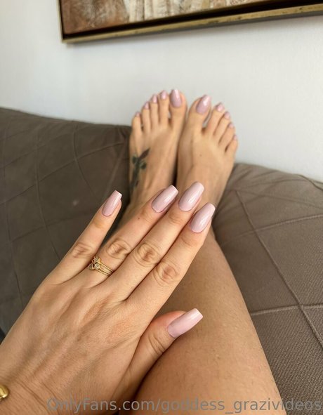Goddess_grazivideos
