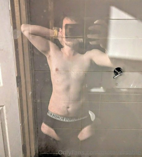 Nacktes geleaktes OnlyFans-Foto von Metaversatile
