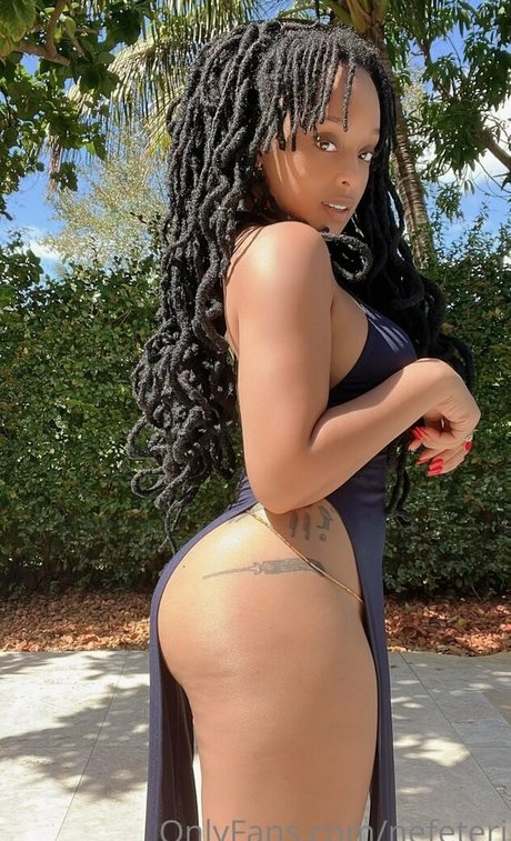 Nacktes geleaktes OnlyFans-Foto von Nerissa Nefeteri