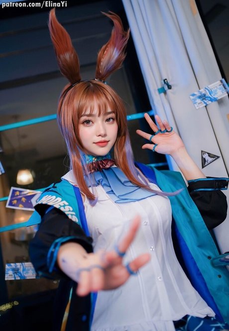 Elina Yi