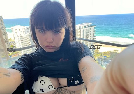 Nacktes geleaktes OnlyFans-Foto von Benee
