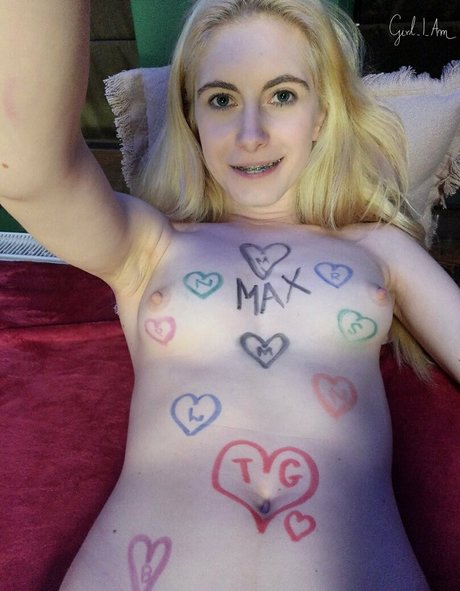Nacktes geleaktes OnlyFans-Foto von Nikkigiavip