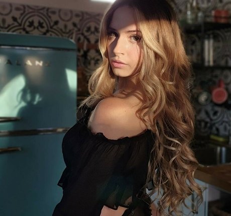 Gillian Aprils
