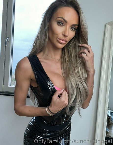 Nacktes geleaktes OnlyFans-Foto von Anniek Van Kuelen