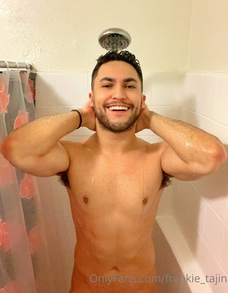 Nacktes geleaktes OnlyFans-Foto von Frankietajin