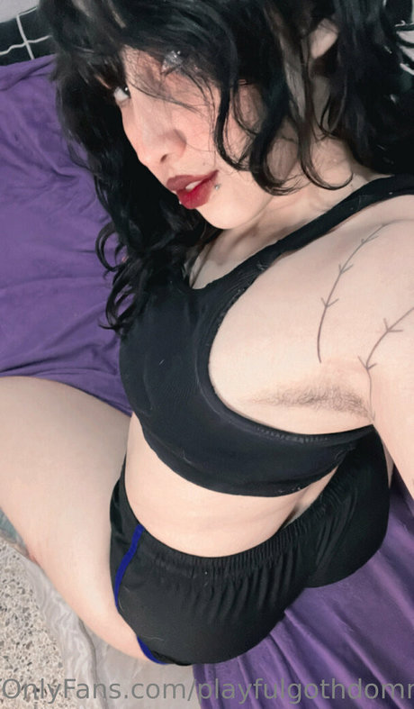 Playfulgothdomme