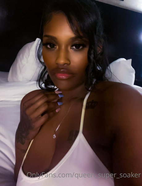 Queensupersoaker