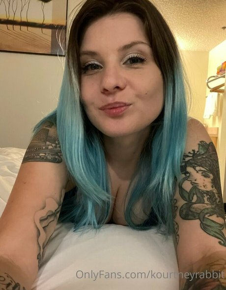Nacktes geleaktes OnlyFans-Foto von Kourtneyrabbit