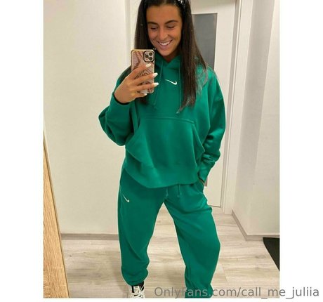 Callmejuliia