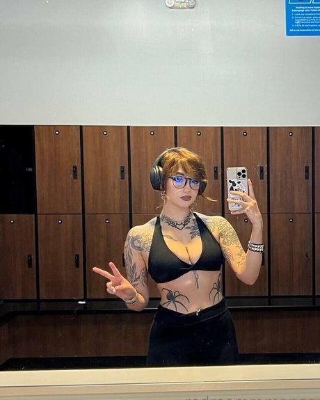 Nacktes geleaktes OnlyFans-Foto von Roseredroom