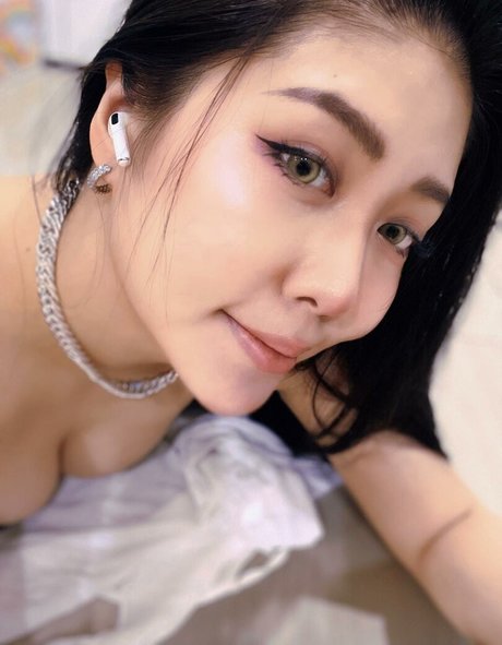 Nacktes geleaktes OnlyFans-Foto von Babyhsu888