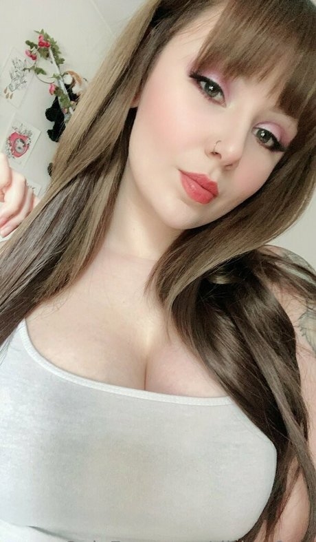 Nacktes geleaktes OnlyFans-Foto von Riirichan