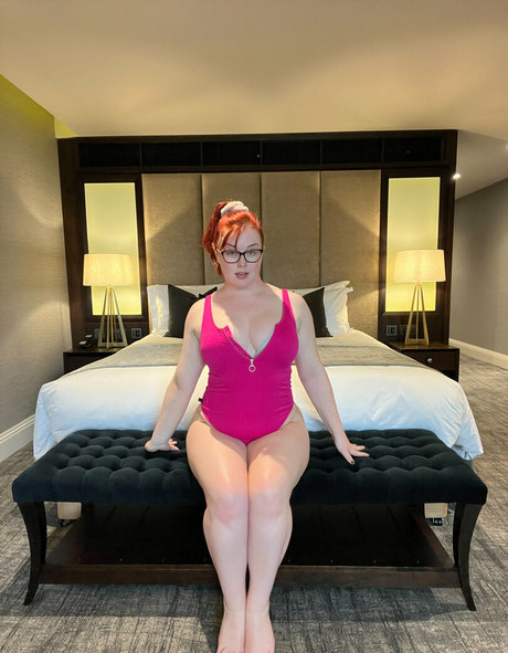 Nacktes geleaktes OnlyFans-Foto von Sweetlucysfreepage