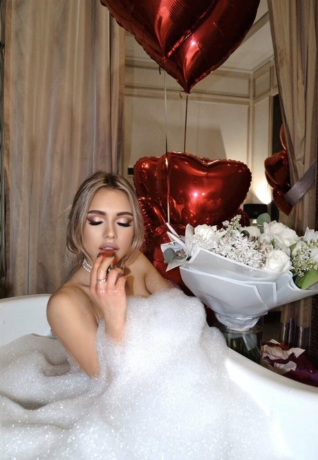 Nacktes geleaktes OnlyFans-Foto von Cherrishluluu