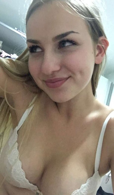 Nacktes geleaktes OnlyFans-Foto von Ikdiablita