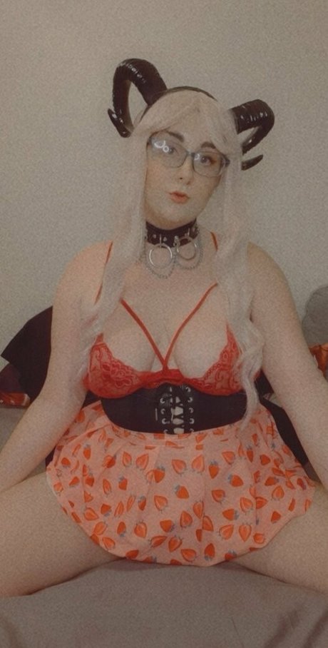 Nacktes geleaktes OnlyFans-Foto von Kitsucerise