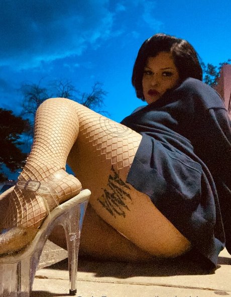 Nacktes geleaktes OnlyFans-Foto von Hariethhoney