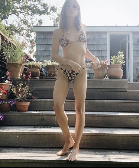 Nacktes geleaktes OnlyFans-Foto von Emily Wickersham