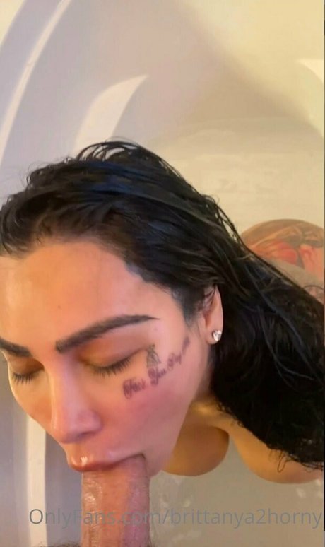 Nacktes geleaktes OnlyFans-Foto von Brittanya2horny