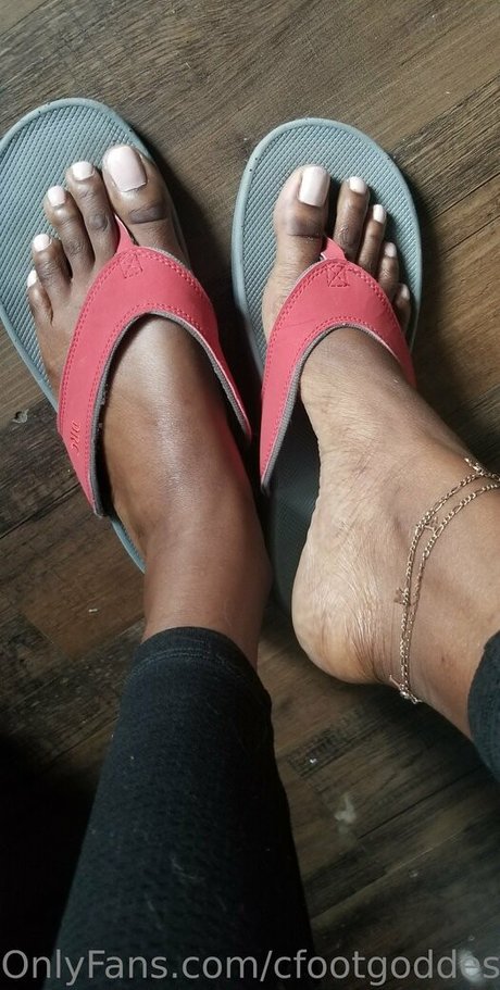 Nacktes geleaktes OnlyFans-Foto von Cfootgoddessx