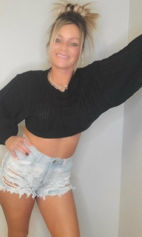 Nacktes geleaktes OnlyFans-Foto von Kbaecutie1