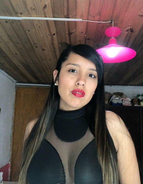 Nacktes geleaktes OnlyFans-Foto von Milubross