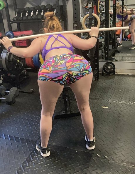 Nacktes geleaktes OnlyFans-Foto von Bootyshortsgirl