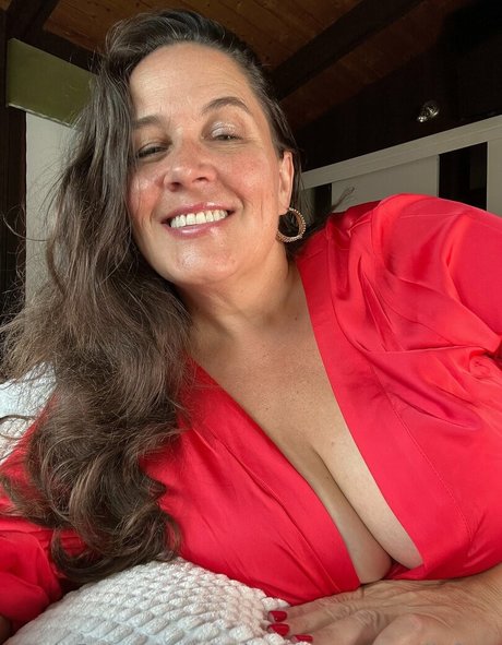 Buxomemmanuellefree