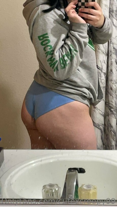 Nacktes geleaktes OnlyFans-Foto von Cutexcreepy99