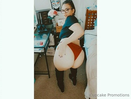 Nacktes geleaktes OnlyFans-Foto von Youramandarose