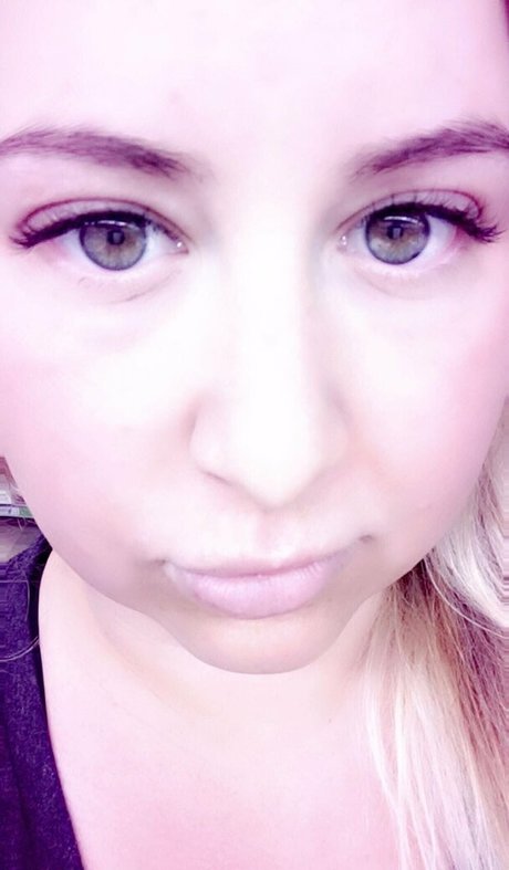 Nacktes geleaktes OnlyFans-Foto von Goddessfarts