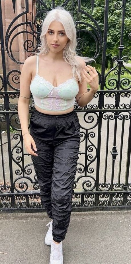 Nacktes geleaktes OnlyFans-Foto von Emma C