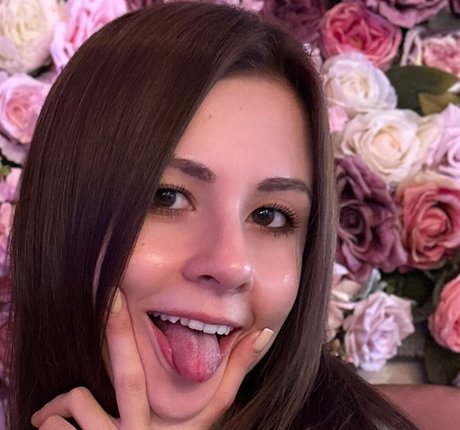 Chloe Leafs