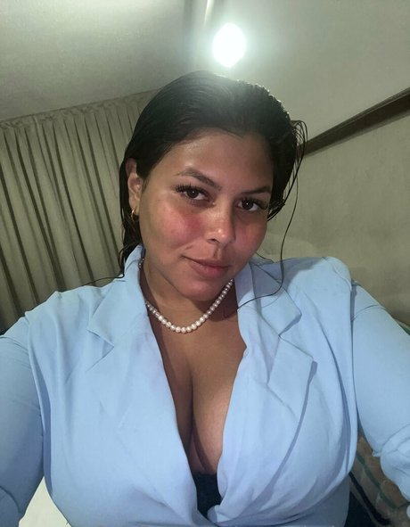 Nacktes geleaktes OnlyFans-Foto von Sweetdesireenew