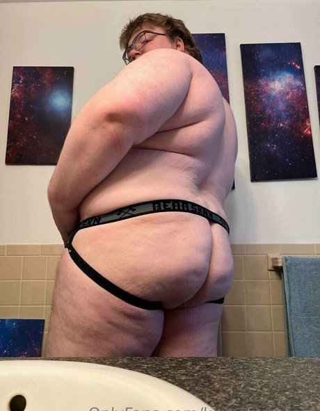 Nacktes geleaktes OnlyFans-Foto von Kingofpuppers