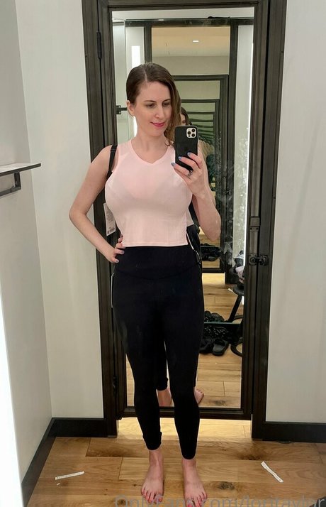 Loritaylor