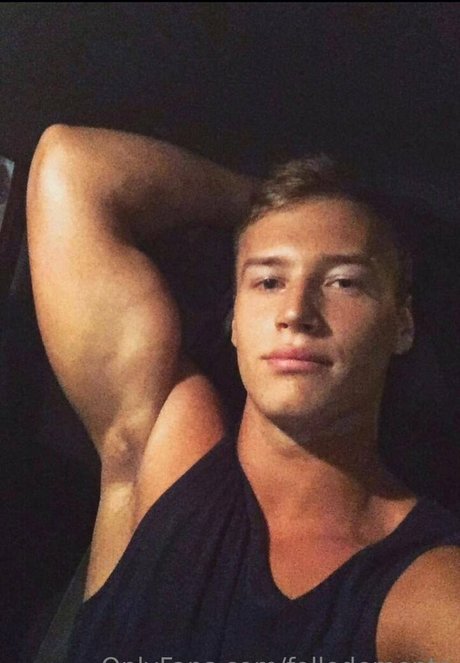 Nacktes geleaktes OnlyFans-Foto von Folledemente