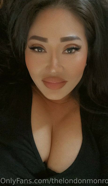 Nacktes geleaktes OnlyFans-Foto von London Monroe