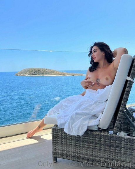Nacktes geleaktes OnlyFans-Foto von Francibrinleyvip