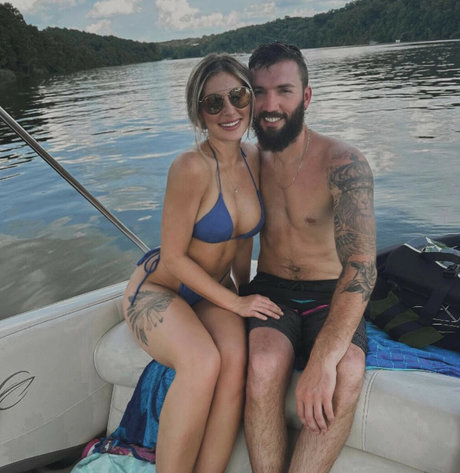 Nacktes geleaktes OnlyFans-Foto von Kandyce Robbe