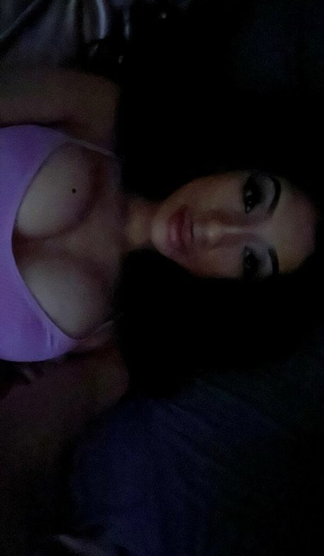 Nacktes geleaktes OnlyFans-Foto von Sadgalkate